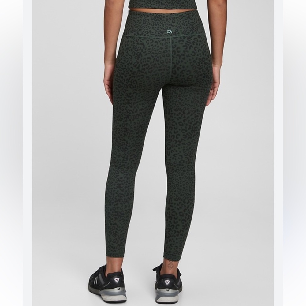 NWOT GapFit High Rise Power Legging